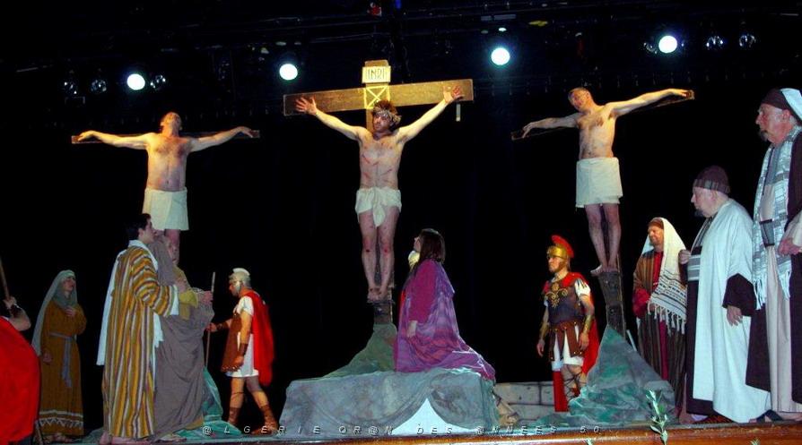LA PASSION DE NOTRE SEIGNEUR JESUS CHRIST MARTIGUES 10.04.2011    (24).jpg